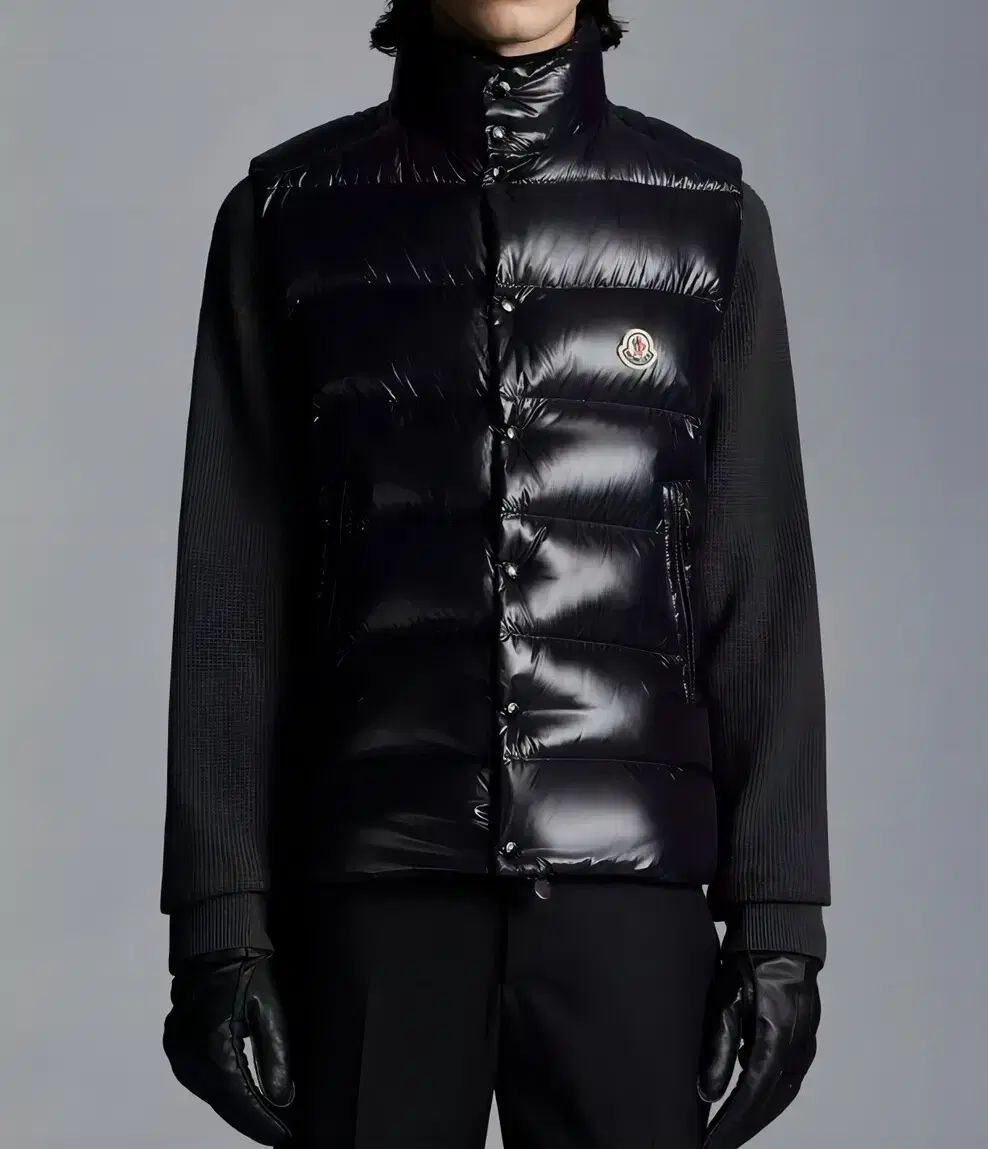 【週末値下げ】MONCLER モンクレール TIB ダウンベスト ブラック モンクレール ダウンベスト TIBB | アウトレットジャパン福岡