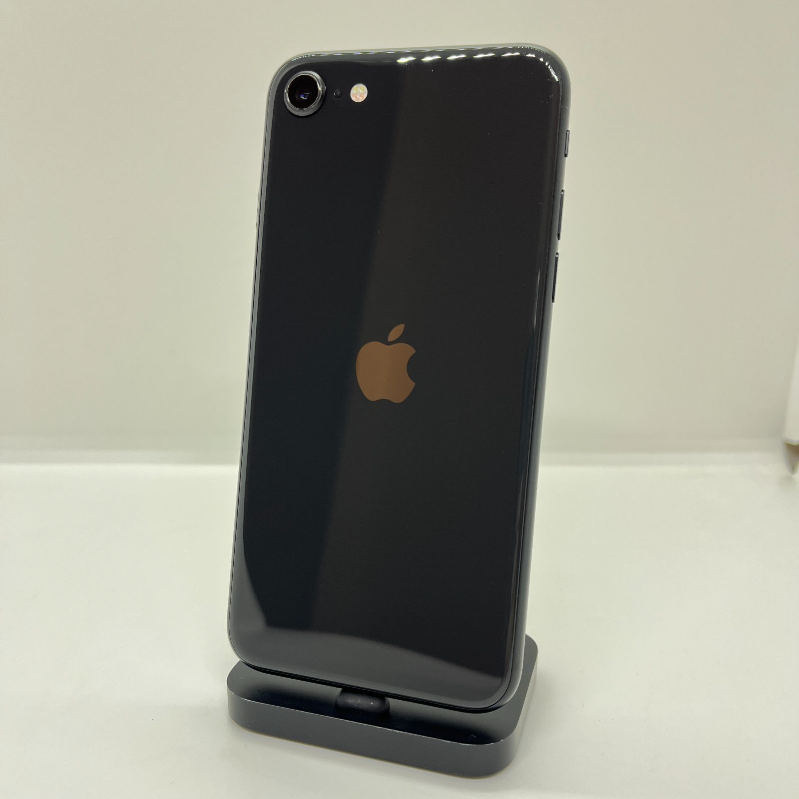 399 iPhoneSE2 BLACK 256GB【100%表示】バッテリー新品 399 iPhoneSE2 BLACK 256GB【100%表示】バッテリー新品 iPhoneSE2(第2