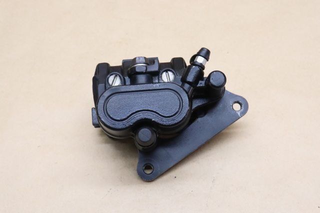 ホンダ CBF125T 型式不明 フロントブレーキキャリパー H377-25