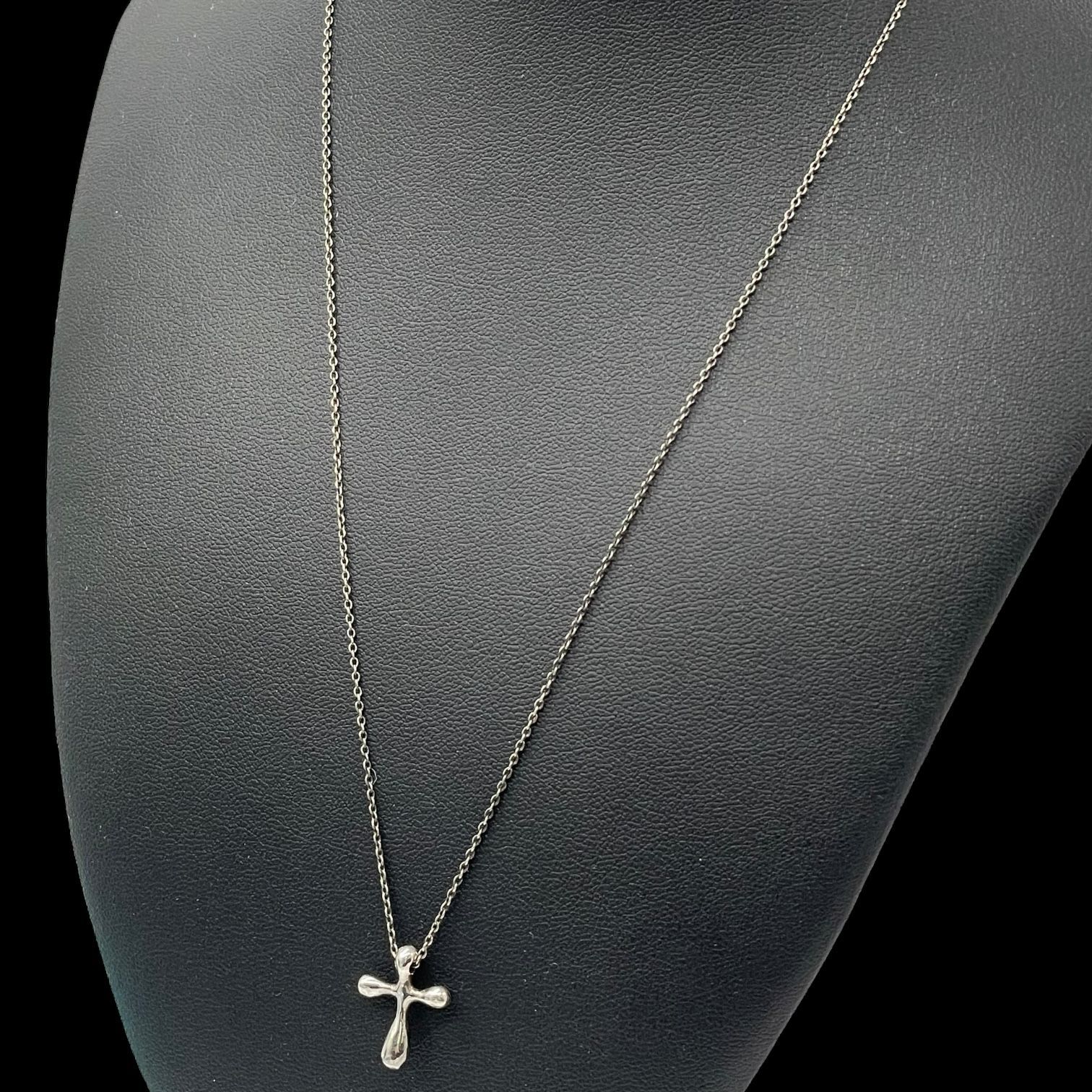 TIFFANY&Co.ティファニーSVネックレス/スモールクロス 925 ティファニー TIFFANY&Co. スモールクロス ネックレス 18金 K18