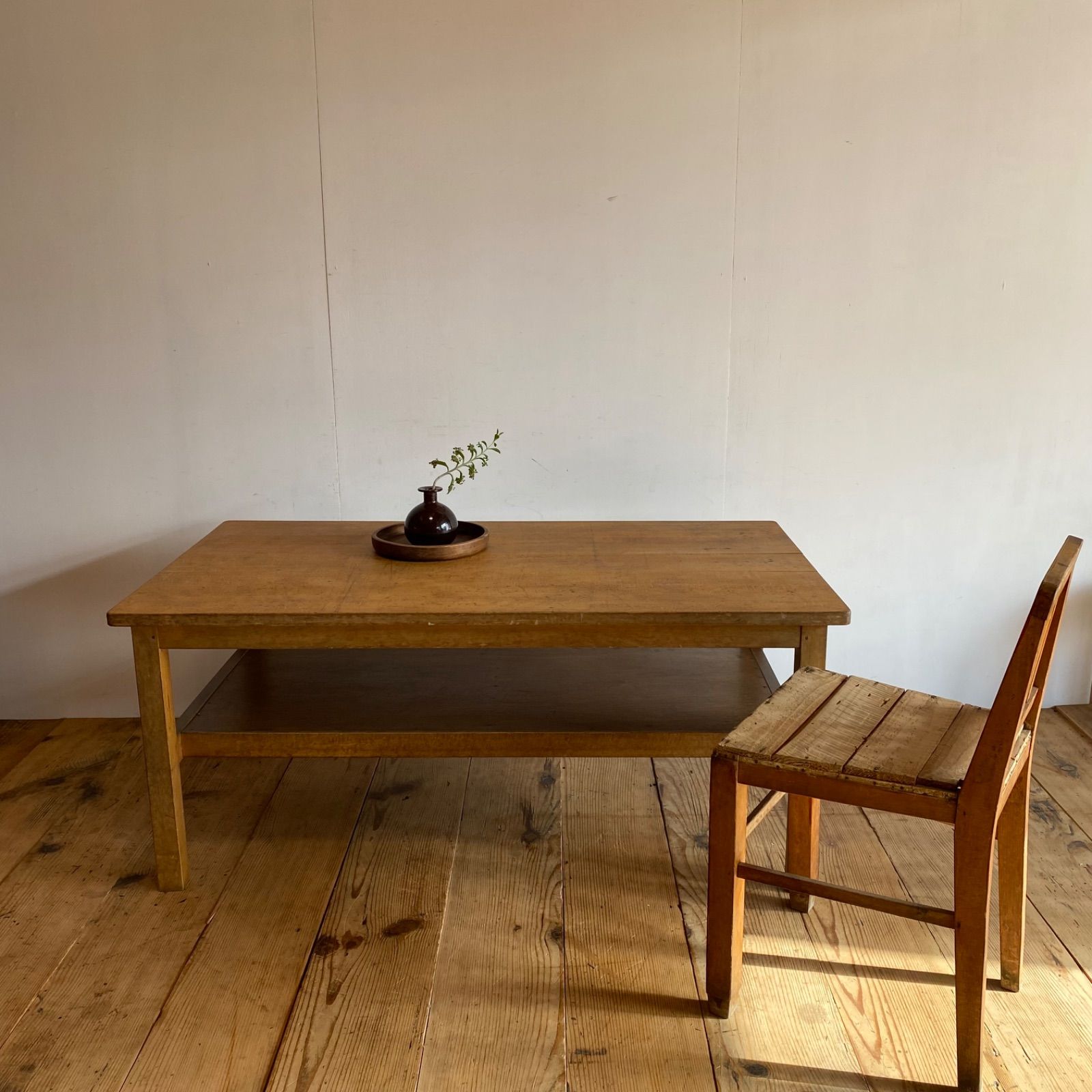 アンティーク ローテーブル 机 センターテーブル 棚付き 古家具 古道具