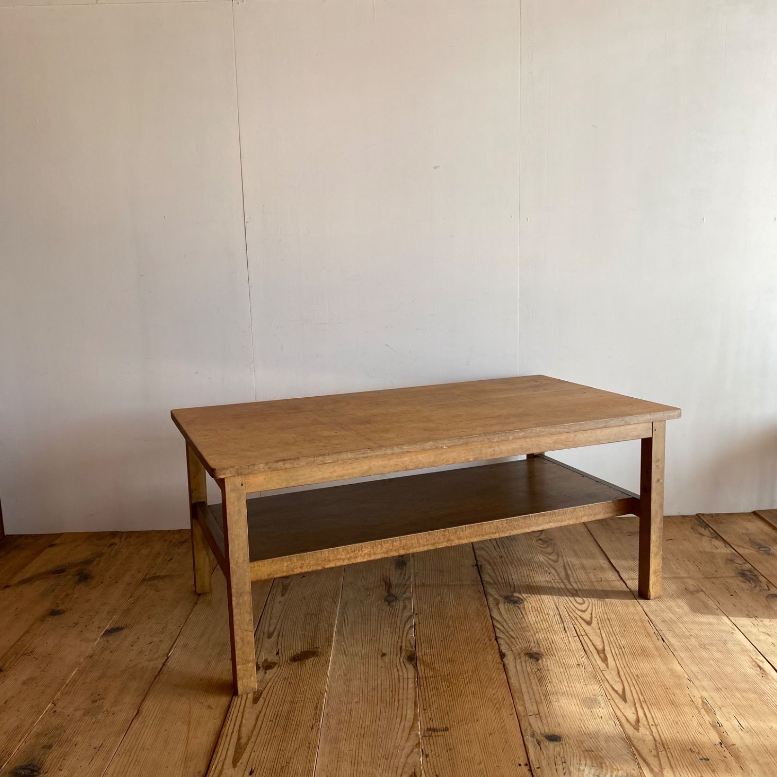 アンティーク ローテーブル 机 センターテーブル 棚付き 古家具 古道具