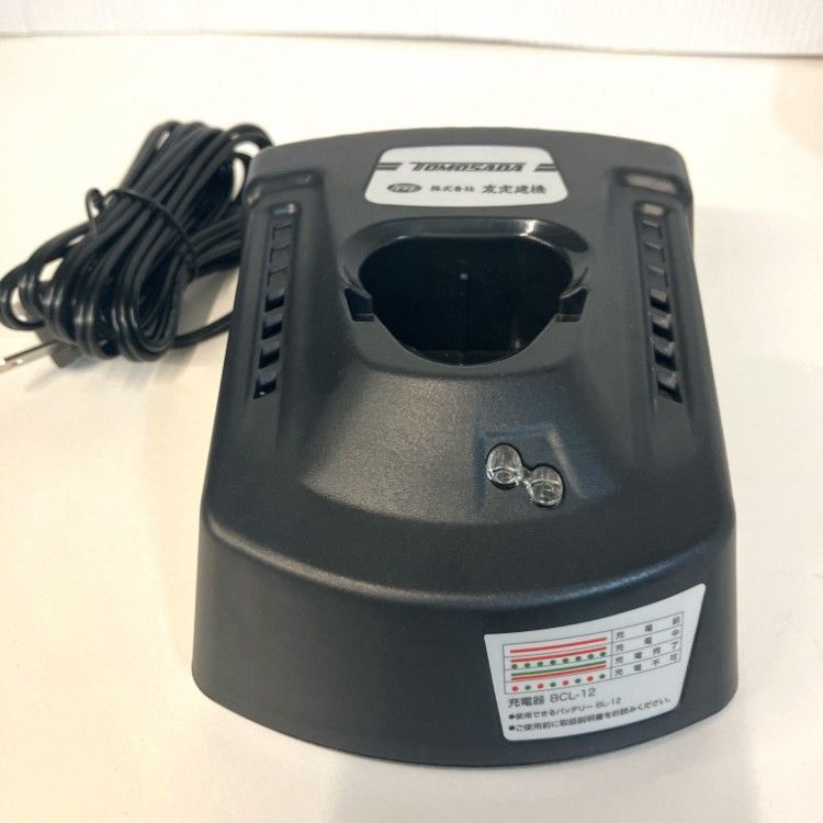 未使用】TOMOSADA/友定 予備バッテリー2コ + 充電器1コ インパクト