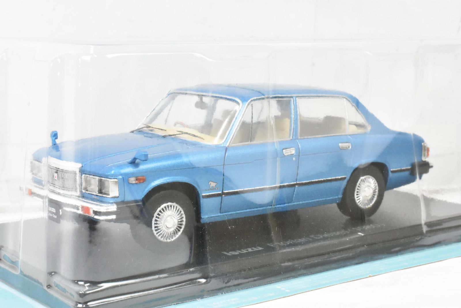 未開封 アシェット 国産名車コレクション 1/24 いすゞ フローリアン