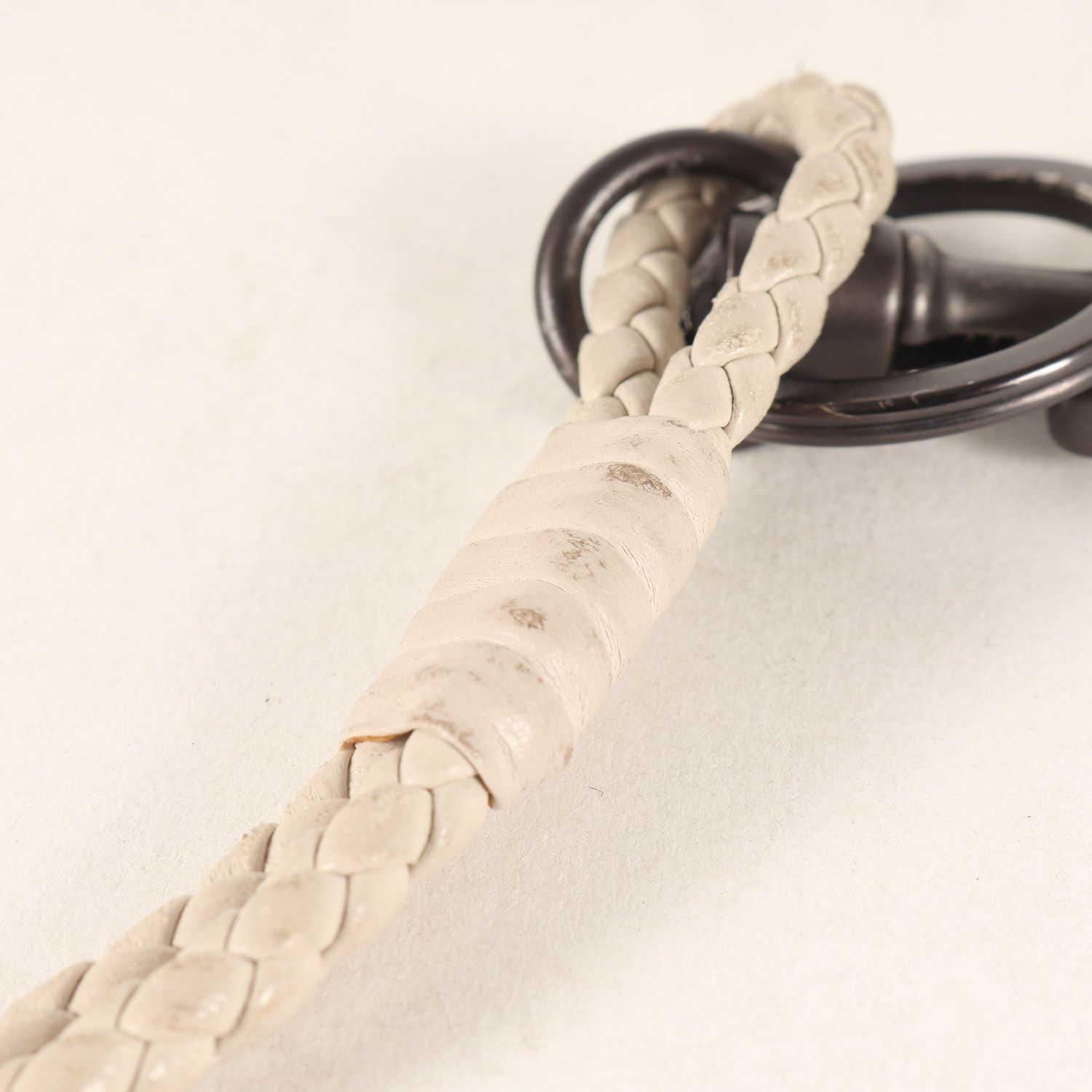 BOTTEGA VENETA ボッテガヴェネタ イントレチャート ネックストラップ