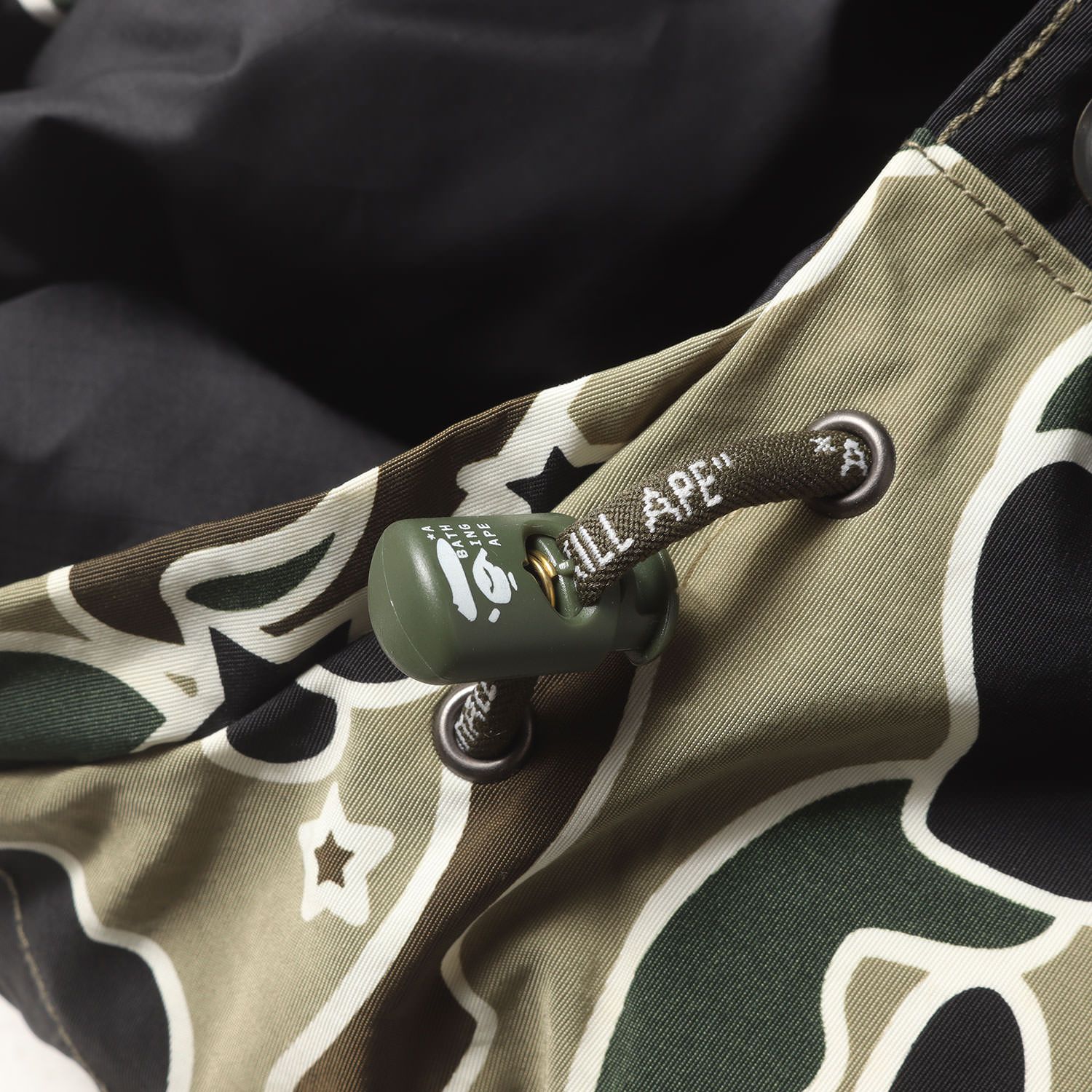 A BATHING APE ア ベイシング エイプ ジャケット グリーンカモ サイズ