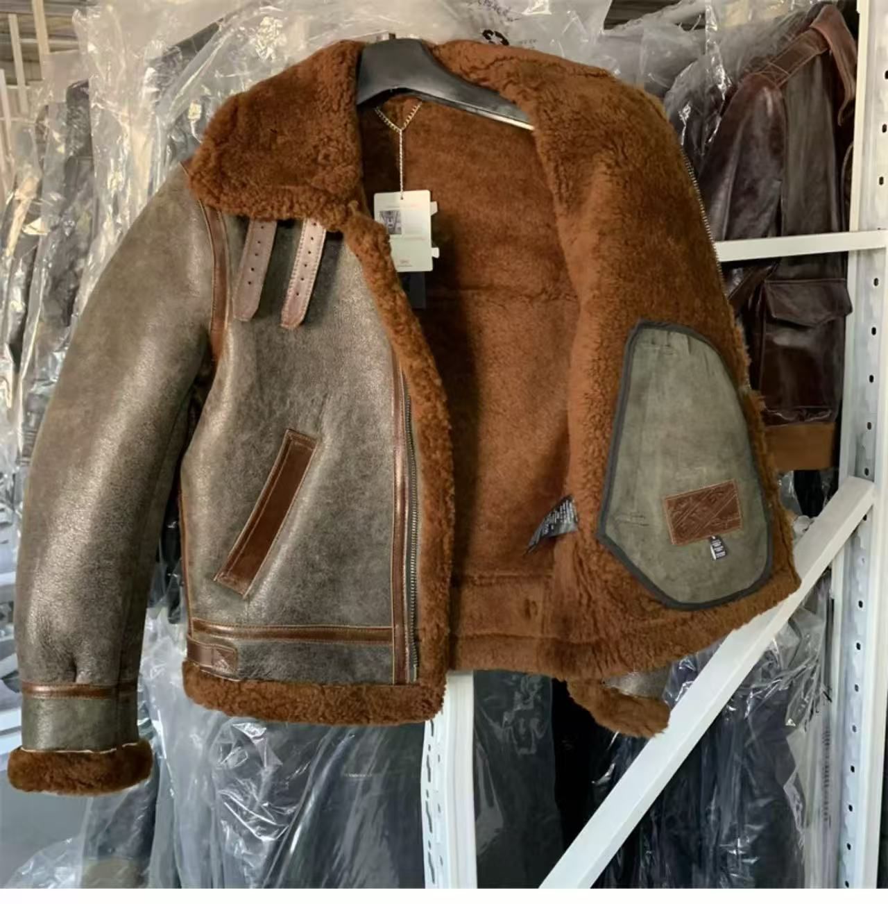 新品未使用 h 🏷 B6 フライトジャケット メンズ 羊革ムートン