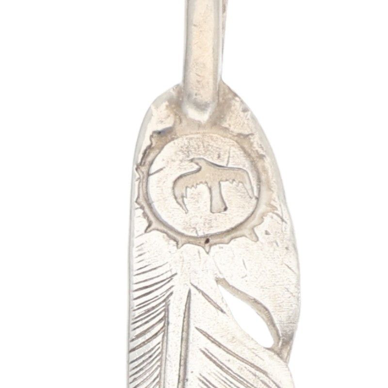 ゴローズ SVフェザー 小 右向き ネックレストップ メンズ 小 - メルカリ