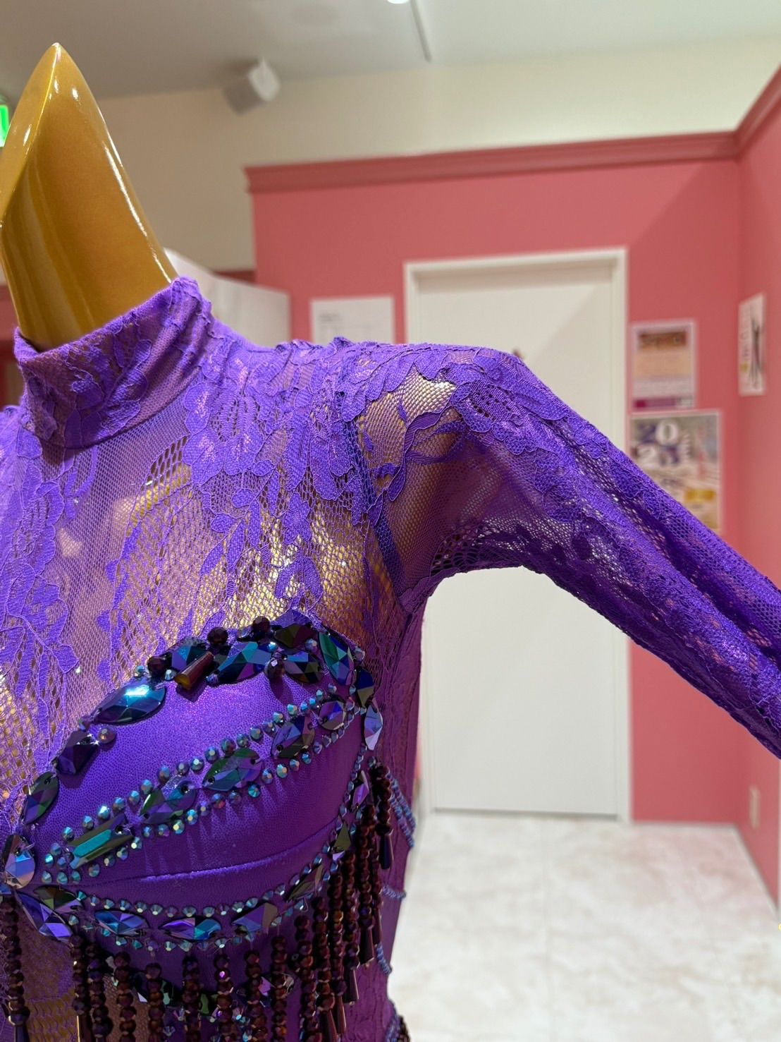 【美品 社交ダンス衣装】ブラック gentil ラテン ドレス 黒 柄 紫 Amazon.co.jp: [LNIGHT] 豪華な社交ダンス衣装 モダンダンス ワルツ