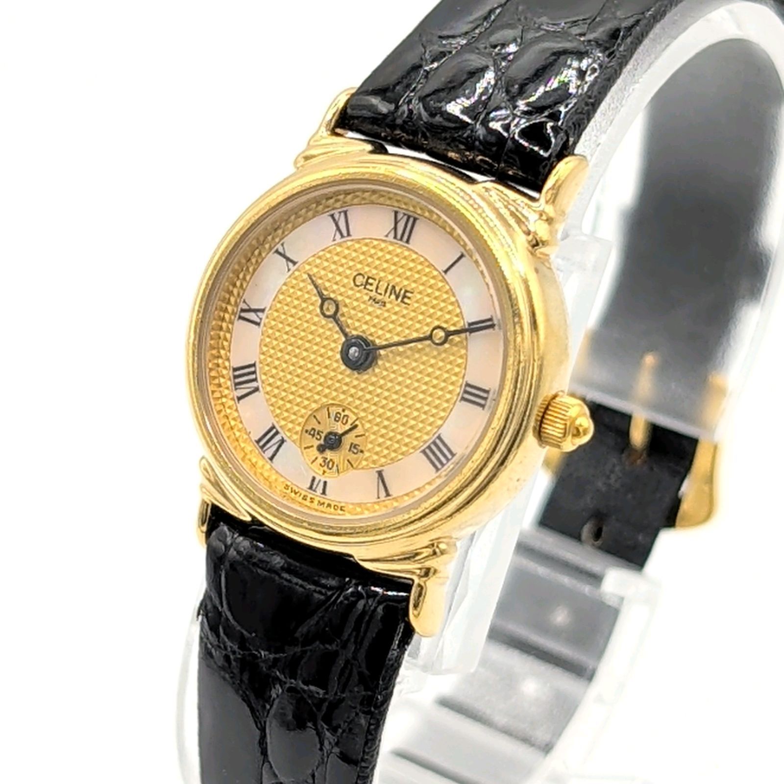 ✨稼働品✨ CELINE セリーヌ　シェル スモセコ ゴールド 腕時計　クォーツ CELINE Shell-Lining Dial Watch Ladies Quartz Round Gold Y2K 00S