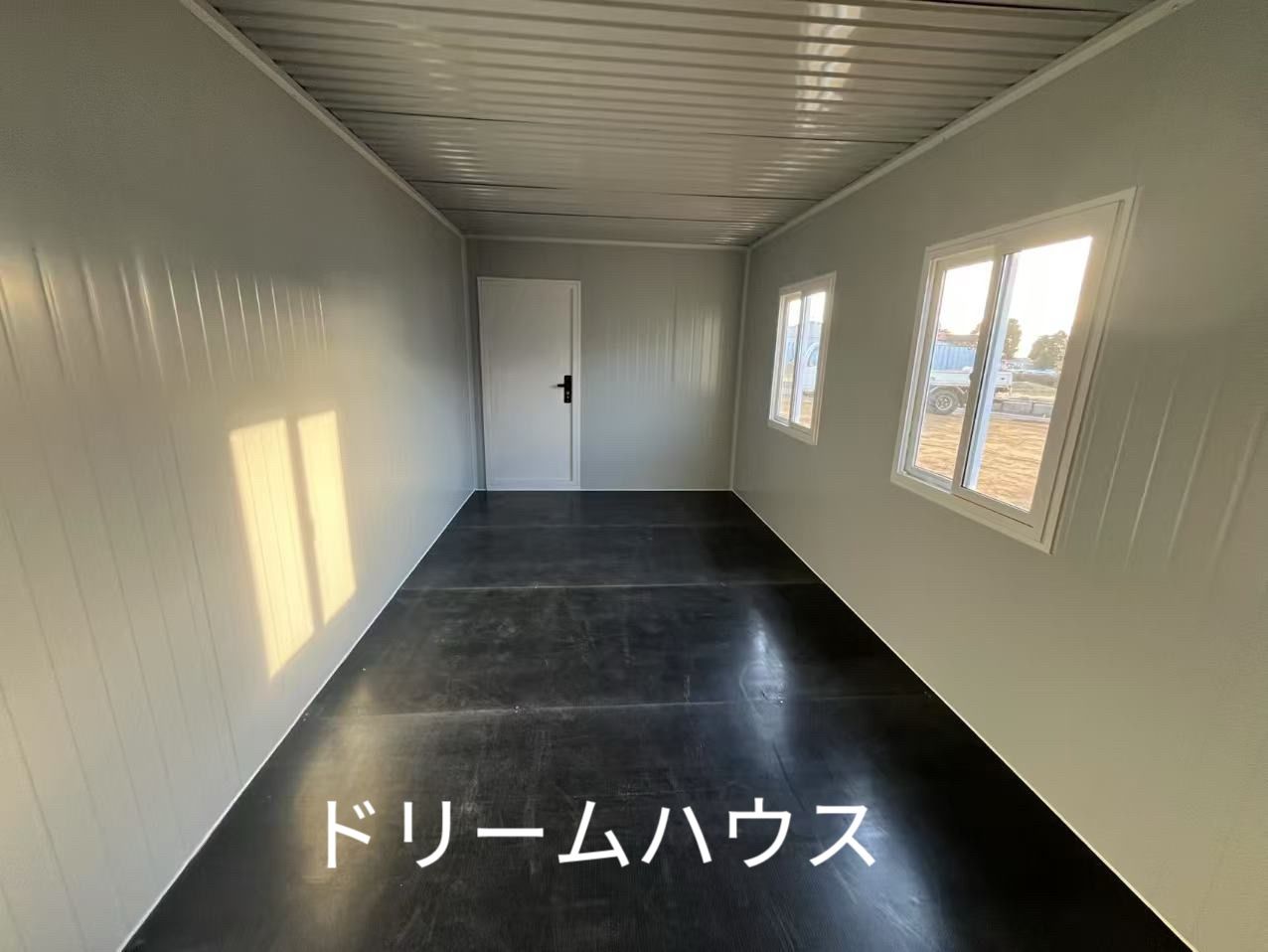 仮設プレハブ2.5x4x2.8m 白色 倉庫 事務所 店舗 物置 - メルカリ
