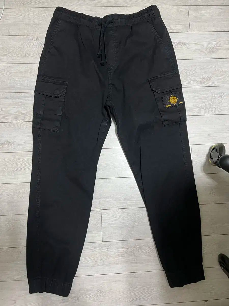 ジープ カーゴパンツ