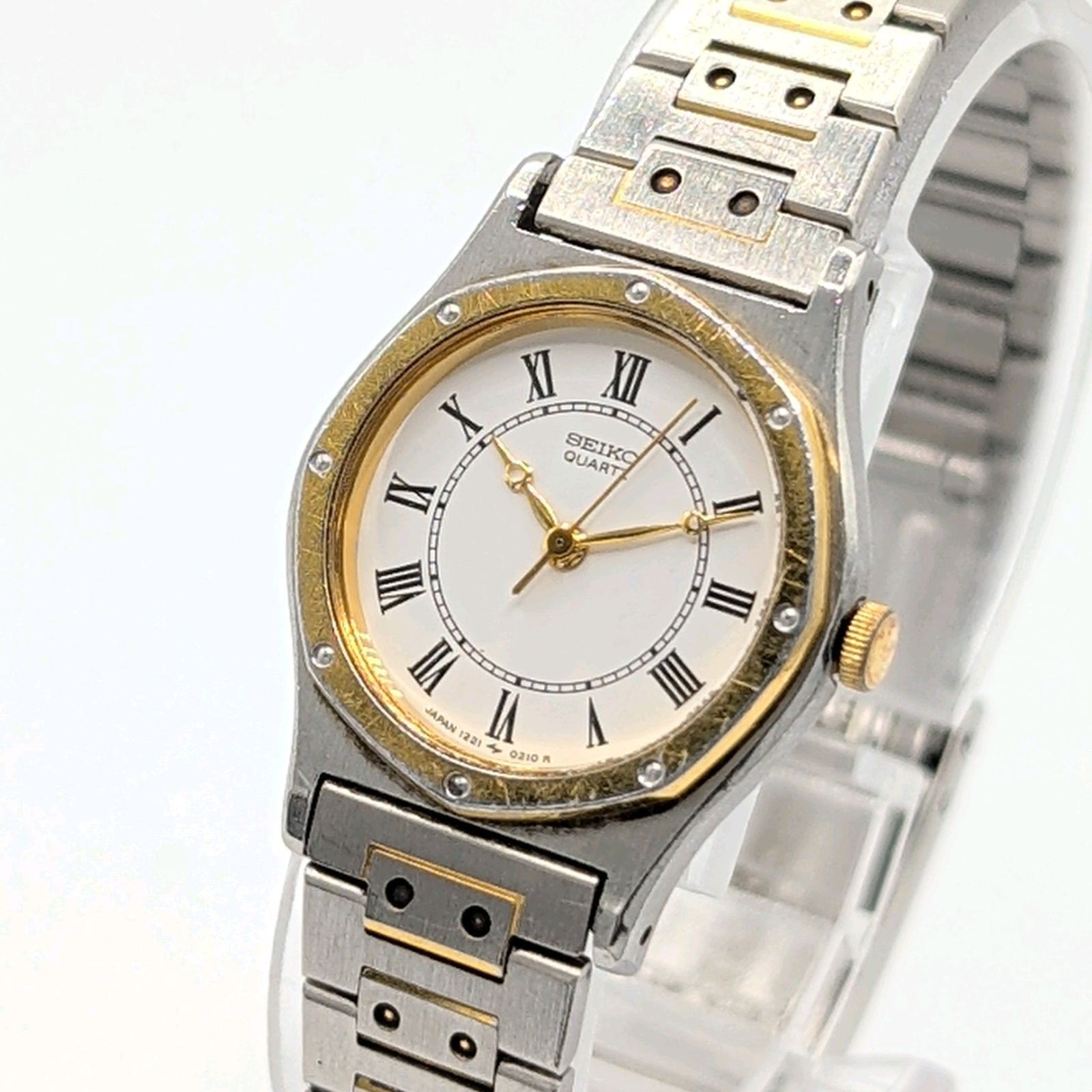 SEIKO 1221-0040 Watch Ladies Quartz Round Gold Silver Combi Y2K