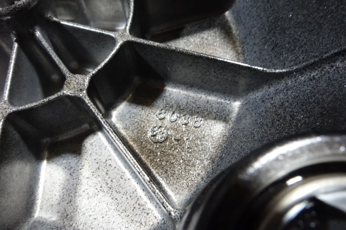 エンジンカバー クラッチカバー 右 カワサキ 純正 Z900RS CAFE ZR900C