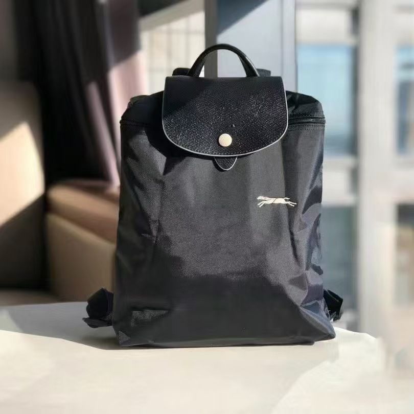 在庫処分】バックパック 容量20L リュック 椅子付き ISBKPKHBK CHAIR