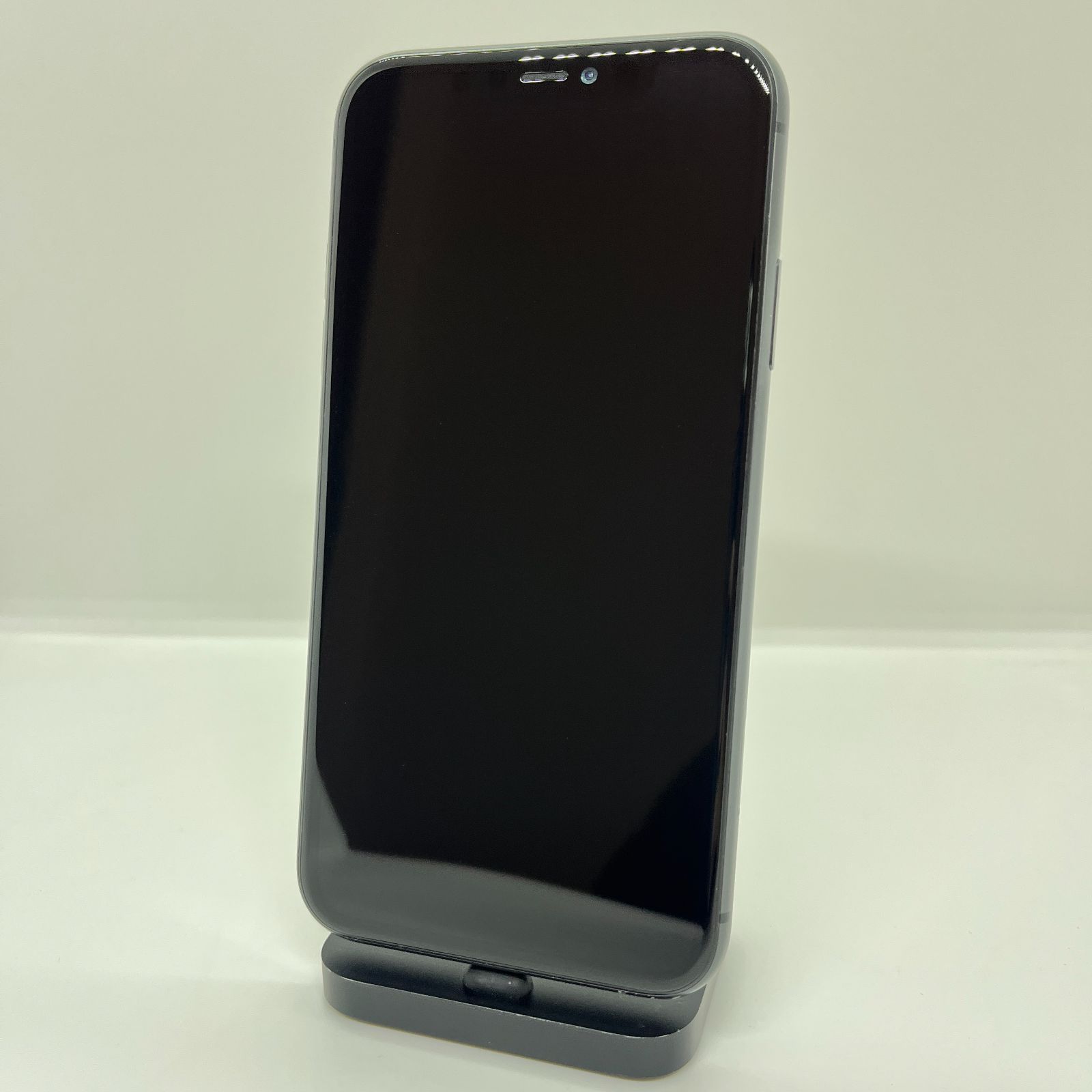 バッテリー最大容量100％】iPhone11 128GB ブラック【SIMロック解除