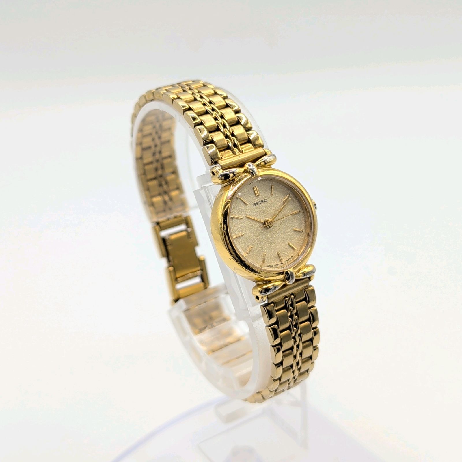 SEIKO 2P21-0260 Watch Ladies Quartz Round Gold Y2K 00S Vintage