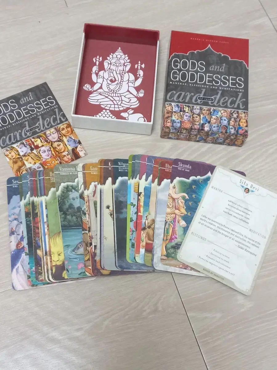 タロットカード オラクルカード