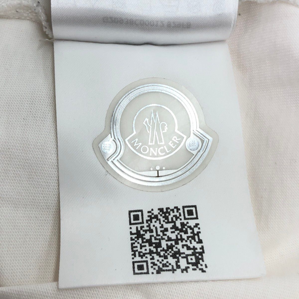 MONCLER モンクレール 半袖カットソー サイズ:S Tシャツ/バックプリント 2021年モデル   ホワイト レディース / 240001151662 MONCLER モンクレール 半袖カットソー サイズ:S Tシャツ/バック