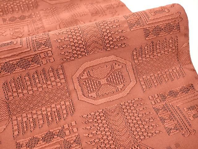 平和屋着物●爪掻き本綴れ　八寸名古屋帯　幾何学花文　甚三紅色　正絹　逸品　CABA1053hy 平和屋着物○爪掻き本綴れ 八寸名古屋帯 幾何学花文