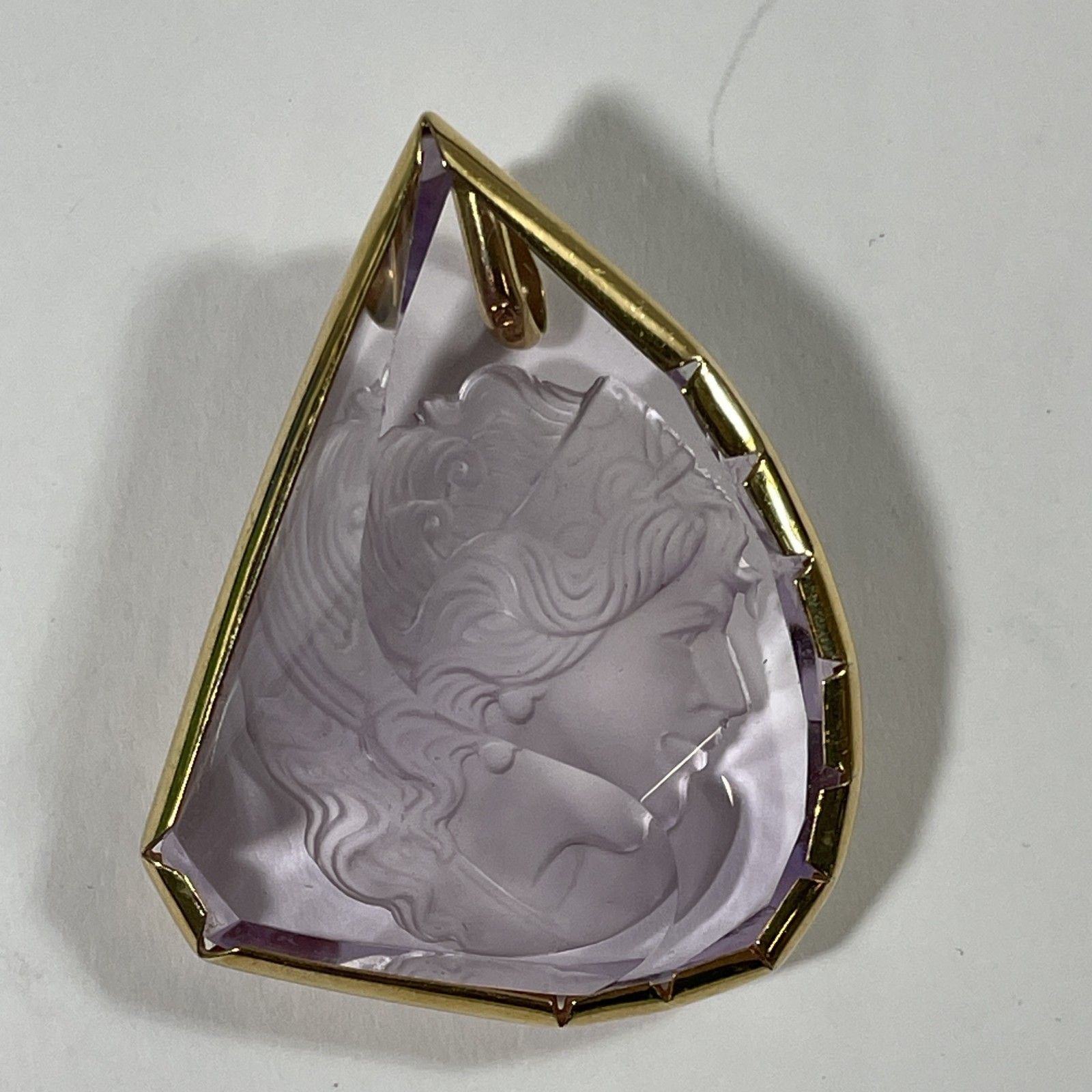 ☆ K18刻印 18金 バチカン刻印 ゴールドフレーム 女性横顔彫刻 天然石