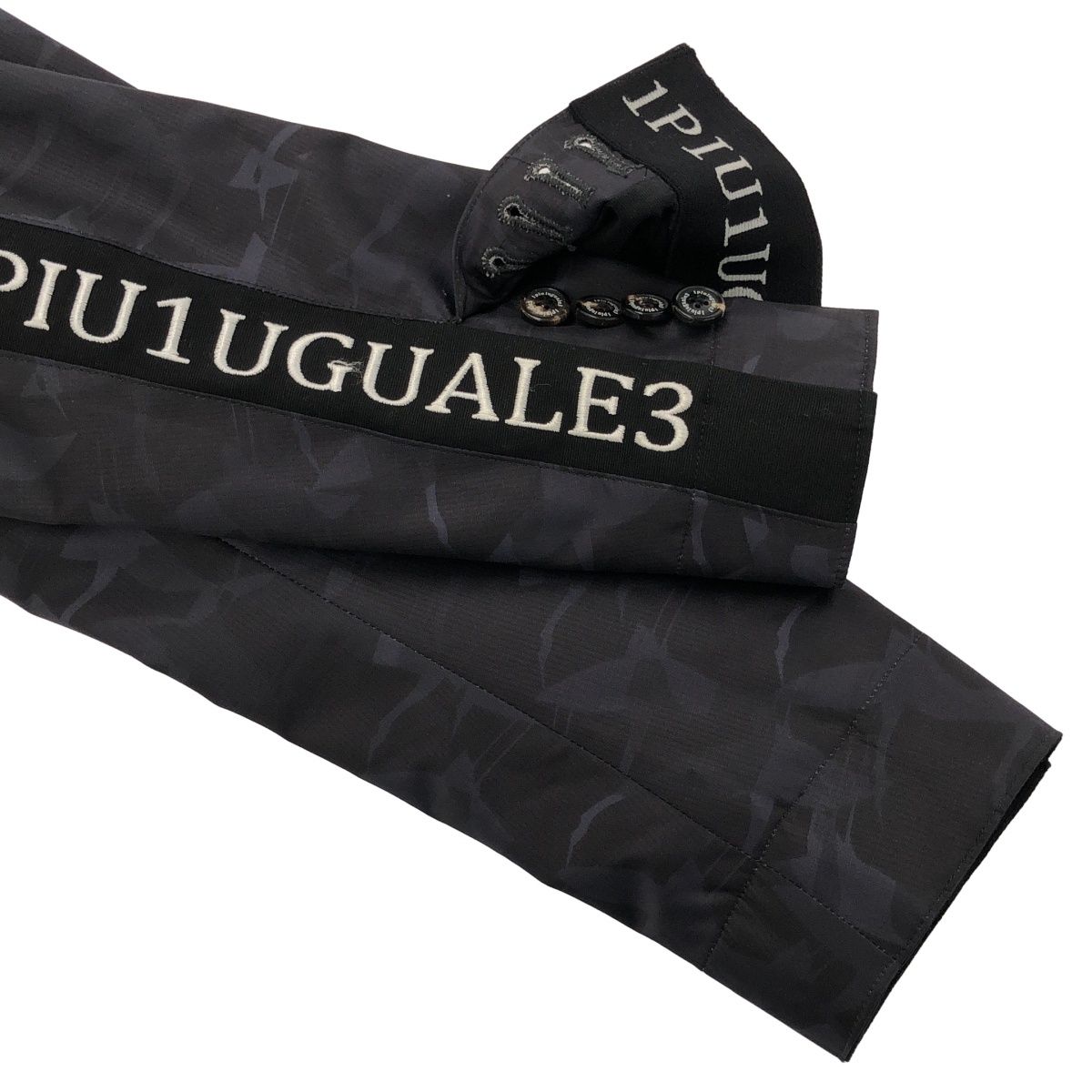 1PIU1UGUALE3 × R[ONE] Ronaldinho ウノ ピゥ ウノ ウグァーレ トレ