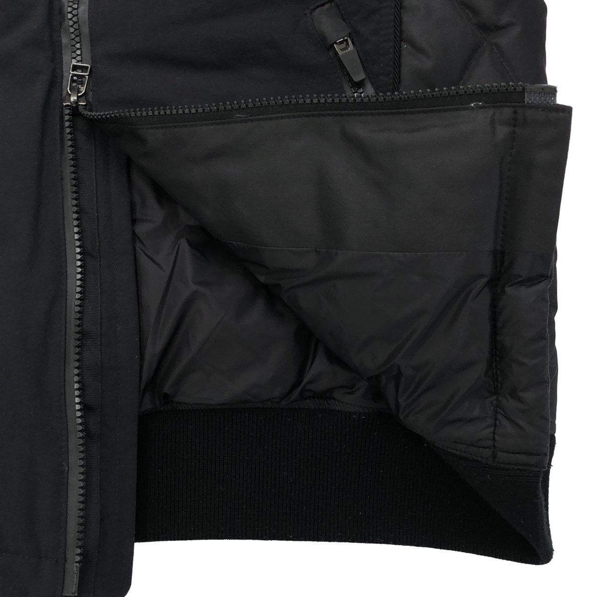 roarロアー 二丁拳銃スタッズ×スワロダウンジャケット roarロアー 二丁拳銃スタッズ×スワロダウンジャケット 【公式通販】