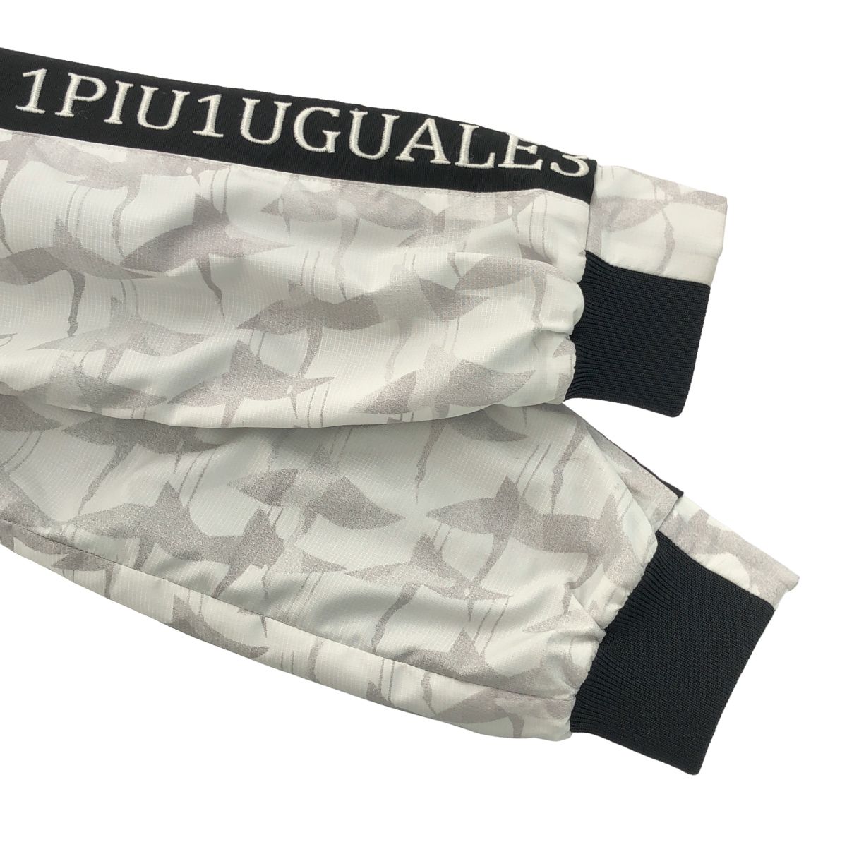 1PIU1UGUALE3 × R[ONE] Ronaldinho ウノ ピゥ ウノ ウグァーレ トレ  