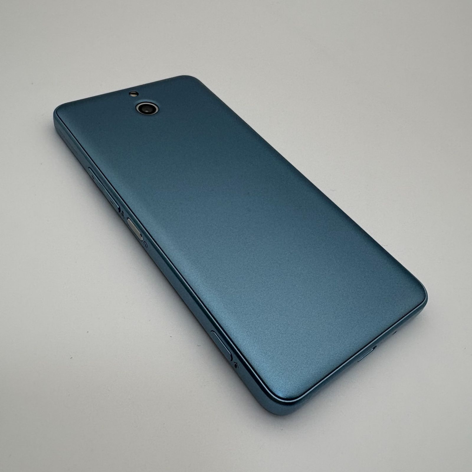 京セラ かんたんスマホ 705KC ライトブルー SIMフリー アンドロイド