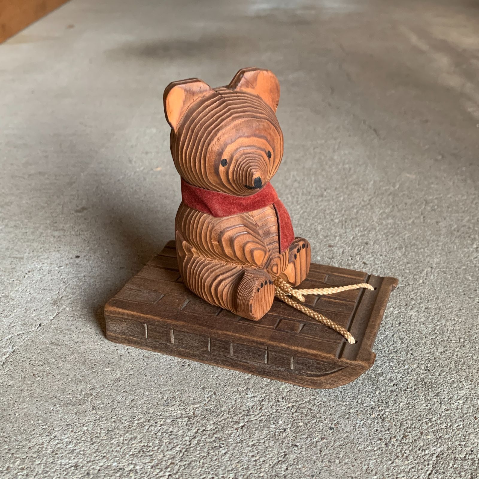 熊ボッコ ソリ 工芸品 北海道 オブジェ 置物 熊ぼっこ 木彫り /HM-0167