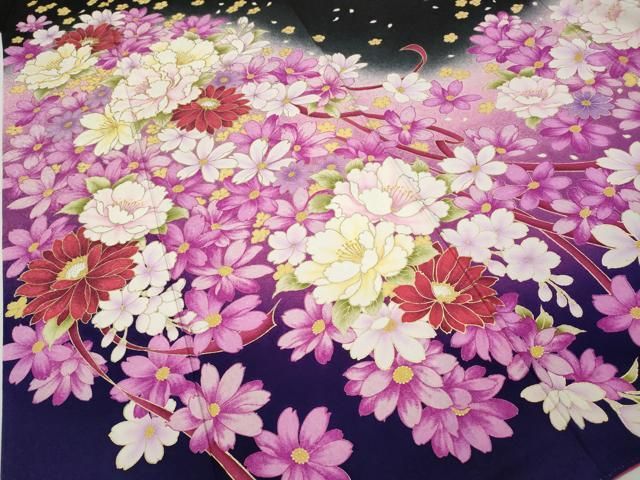 平和屋着物○豪華振袖・長襦袢セット 駒刺繍 舞花文 暈し染め 黒地