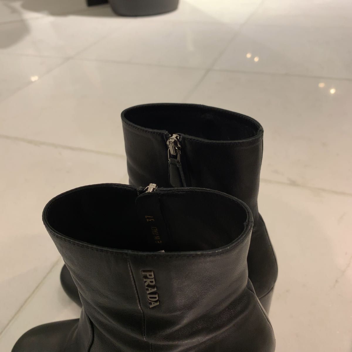 プラダ　ショートブーツ　37 プラダ ショートブーツ 37 PRADA - プラダ ショートブーツ 37