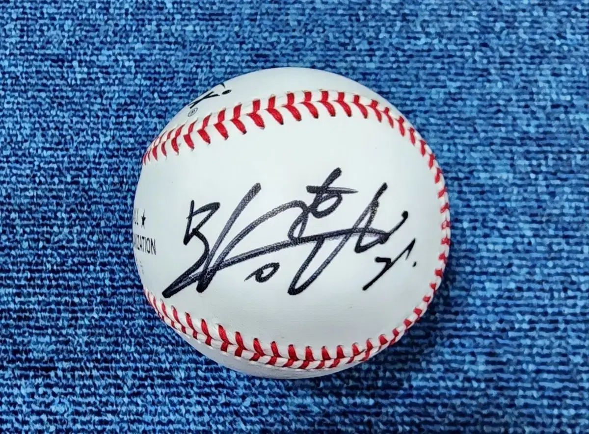 オ・スンファン選手 13年 野球の日 公式 MAX公式球 サイン入りボール