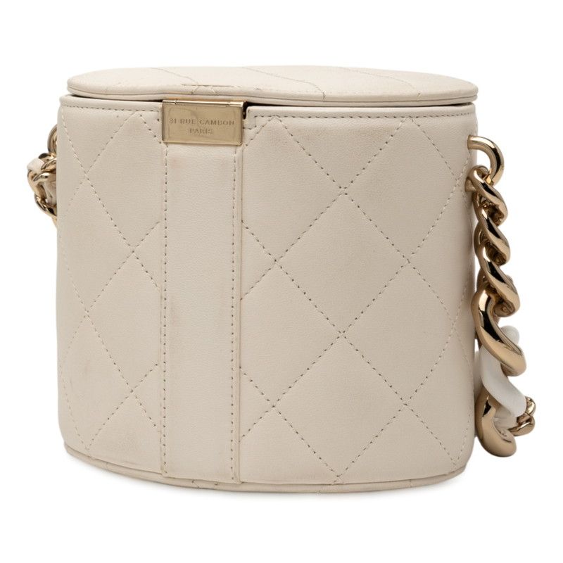 シャネル ココマーク マトラッセ チェーン ショルダーバッグ バニティ