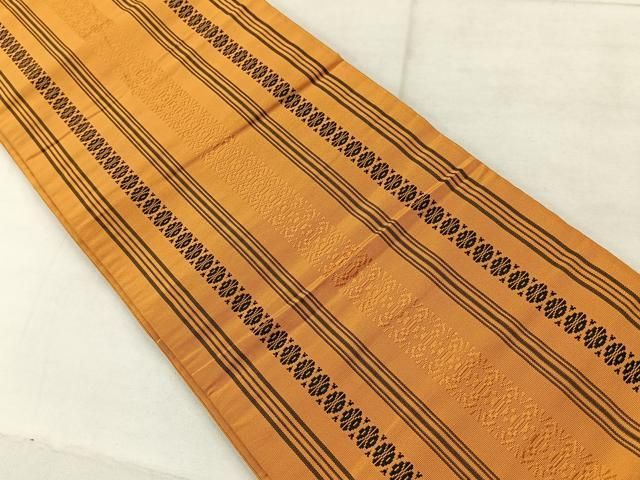 平和屋着物◎本場筑前博多織 両面 半幅帯 献上柄 黒地 証紙付き 正絹