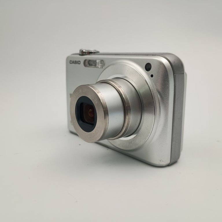 Casio EXILIM EX-Z1050 シルバー コンパクトデジタルカメラ 〇 - メルカリ