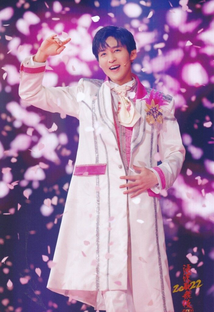 SnowMan 22年滝沢歌舞伎ZERO 目黒蓮 大判)公式写真*1枚 - メルカリ