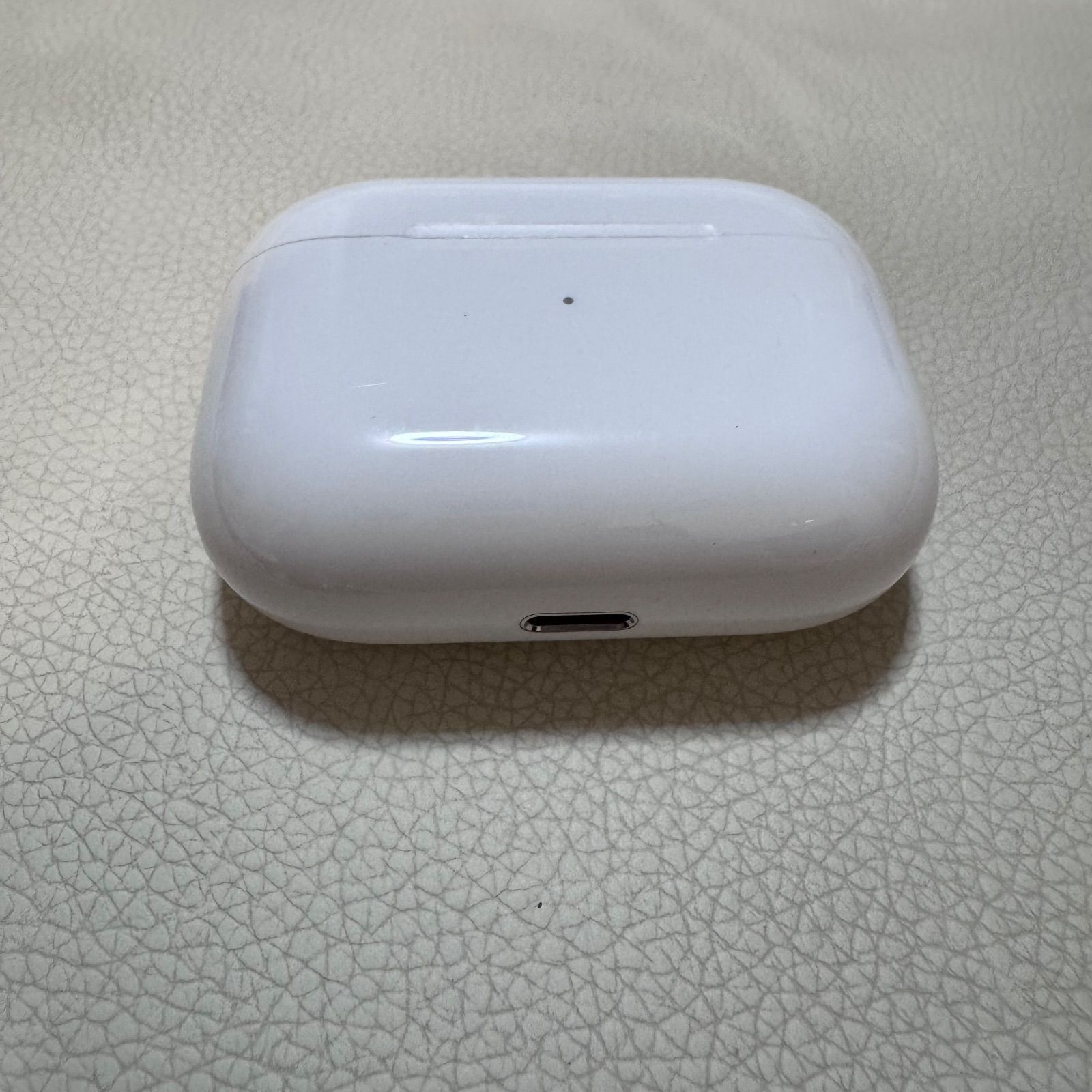 お値下げ！Apple AirPods Pro (第1世代) Lightning Apple 1st Generation AirPods Pro with MagSafe Charging Case