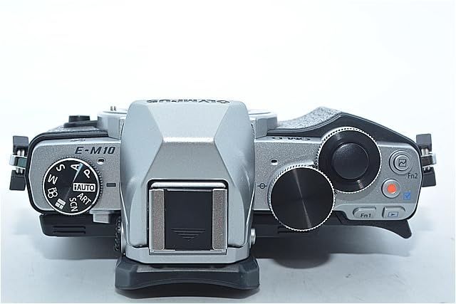 468☆美品・ショット数2114回☆OLYMPUS ミラーレス一眼 OM-D E-M10