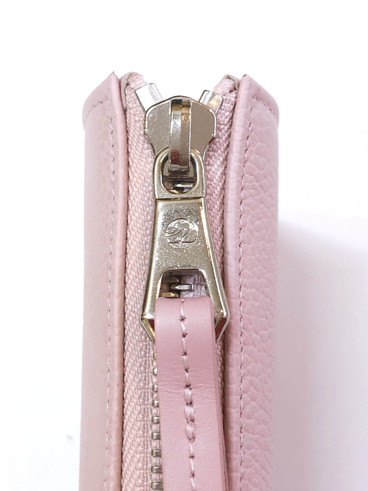 未使用　LONGCHAMP ロンシャン　レザー長財布　ベビーピンク　箱付き Longchamp Pocket Compact wallet Pink Tea - Leather | Longchamp US