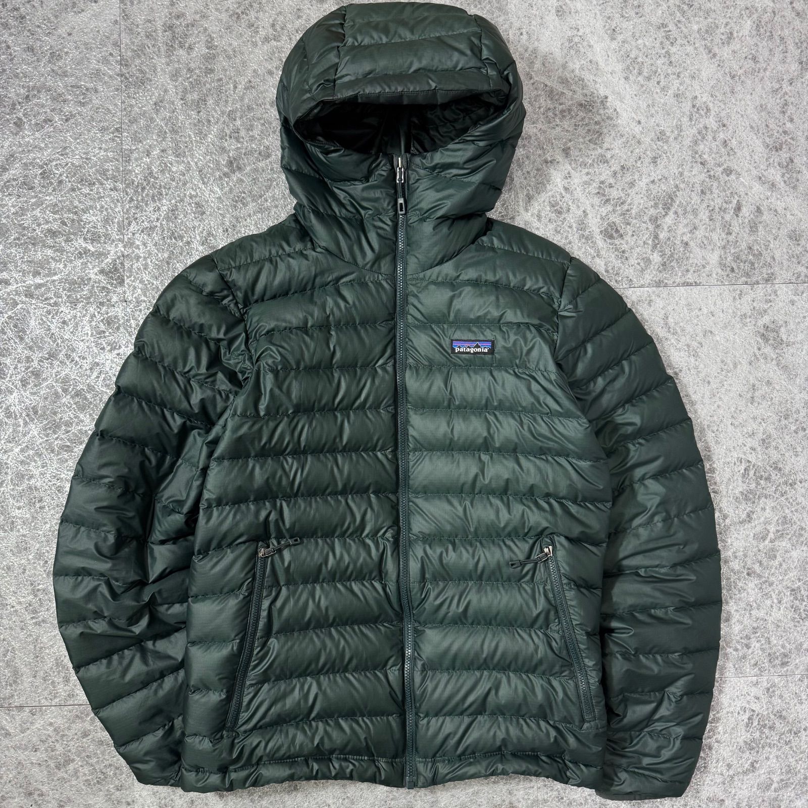 美品 Patagonia パタゴニア down sweater hoodie ダウンセーター 