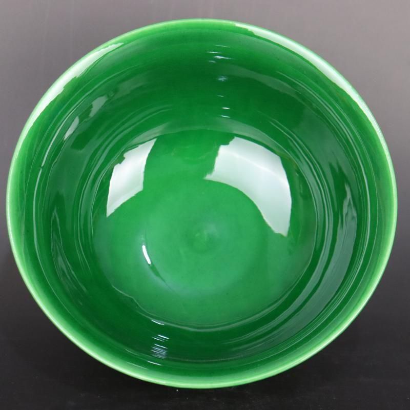 清雍正緑釉浮彫り雲竜紋碗 景徳鎮 陶磁器 装飾品 現代工芸品 美術品