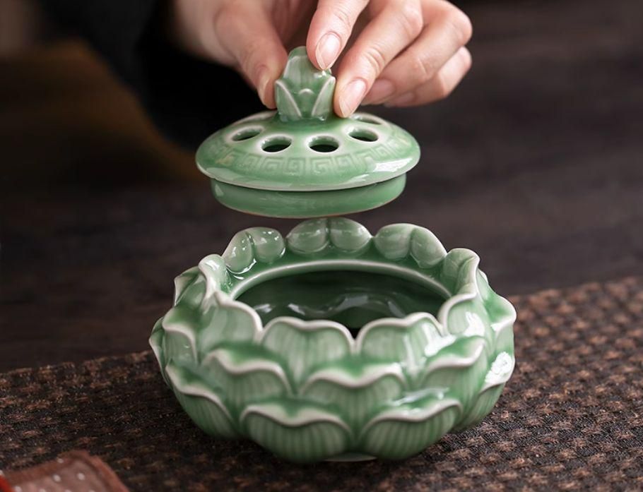 陶磁器 蓮華青磁盤香炉 香薫炉 禅意沈香炉 茶道具 香道具 装飾品 工芸