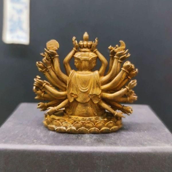 仏教美術 準提菩薩 準提仏母像身辺 千手観音小仏像 銅製 工芸品 置物