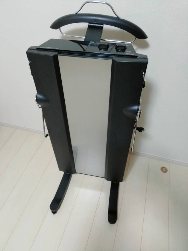 生活家電 【2023年製】東芝 ズボンプレッサー 消臭機能付き スタンド 