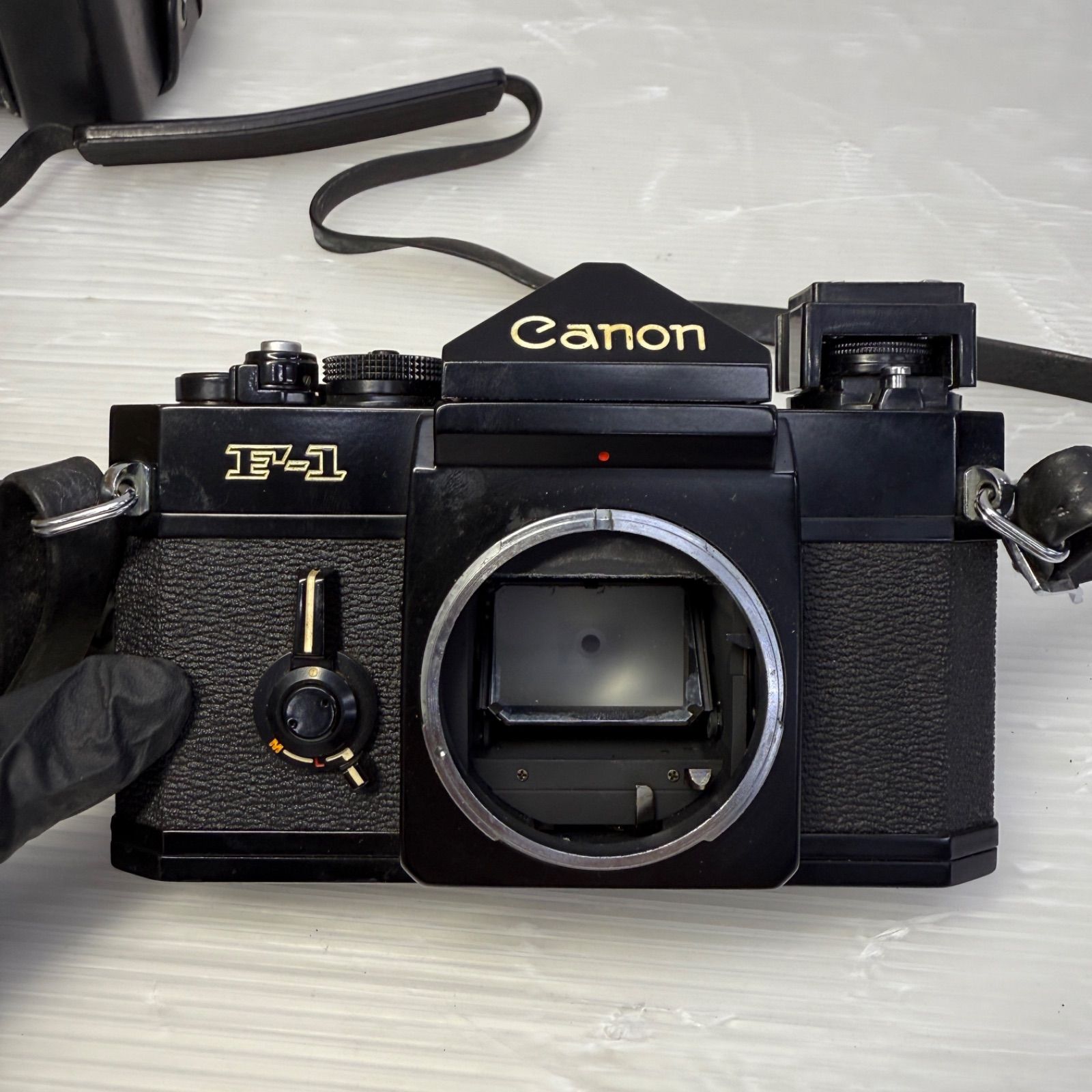 Canon F-1 一眼レフカメラ FD 50mm f/1.4 Canon F1 Black + FD 50mm F1.4 Lens – SHOWA