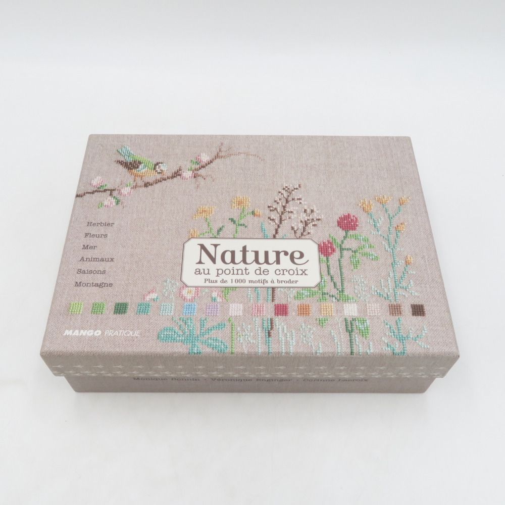 【驚きの破格値，大人気】 MANGO Nature au point de croix DMC刺繍糸16色・クロスステッチ図案セット 箱付き 未使用品 刺繍糸
