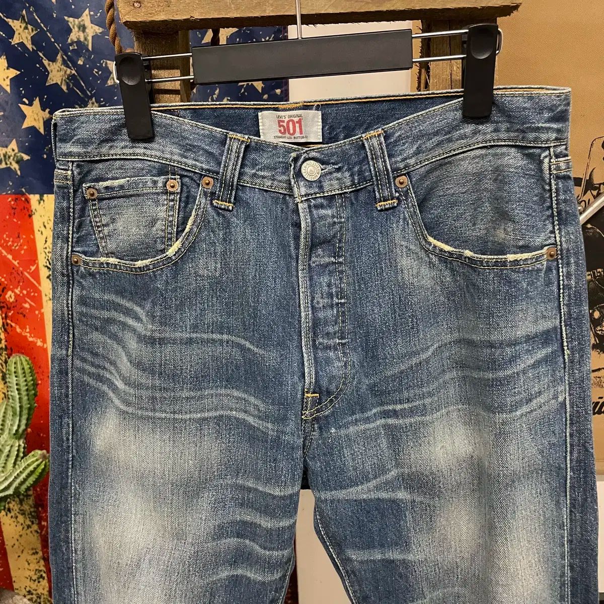 Levi's 501 90's USA製　ストレートデニム ボタンフライ　W32 良品 リーバイス 501 ヴィンテージ 90s アメリカ製 デニム ストレート