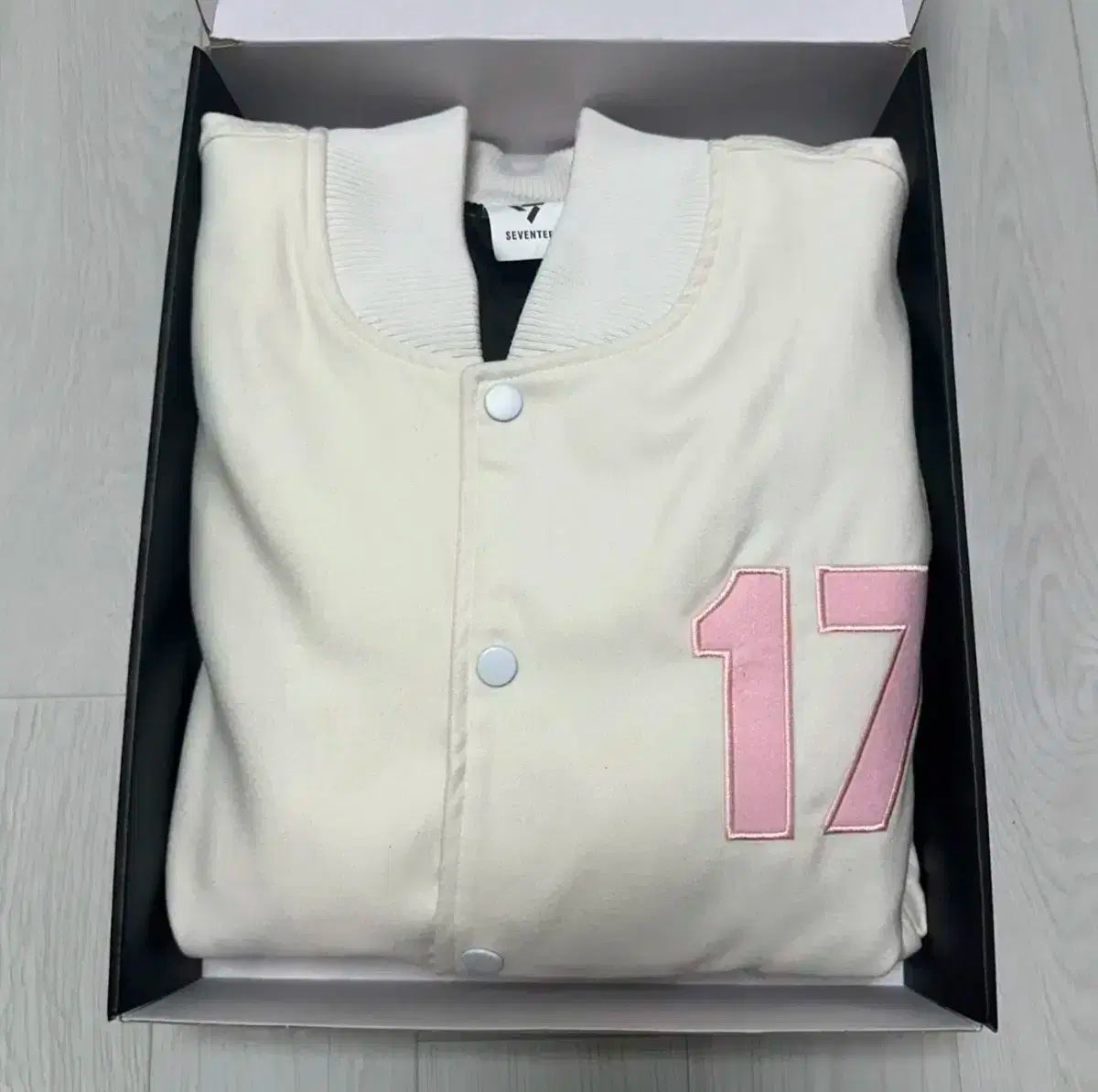 SEVENTEEN(セブンティーン・セブチ) MCOUNTDOWN Mカ 公開番組 コンバン サノク 野球 ジャケット アウター チーム服