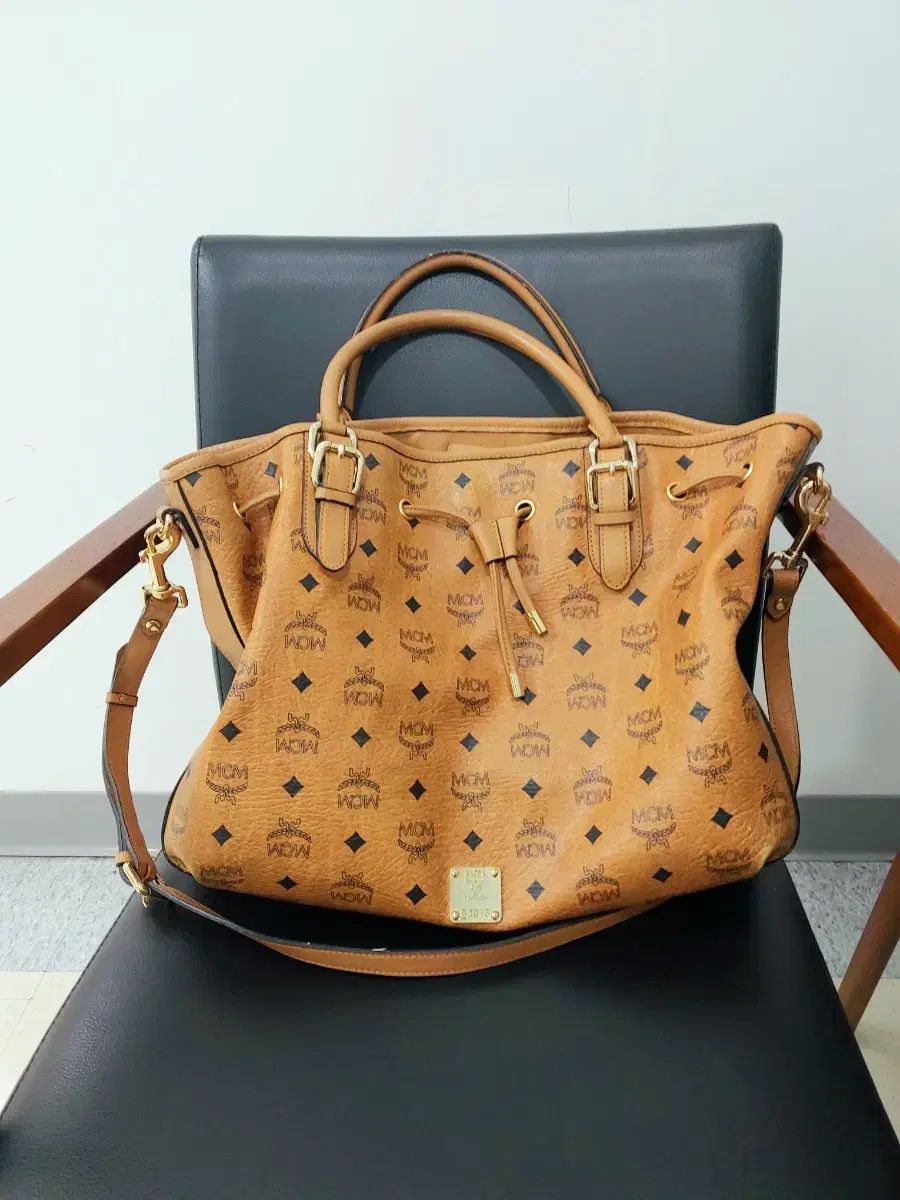 MCM ショルダーバッグ ブラウン MCM セール エム シー エム ブラウン ショルダーバッグ バッグ 楽天